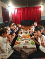 В Лесновском ДК прошла виртуальная выставка национальных традиций народов России