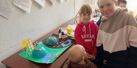 «Земля плачет и улыбается»: в Устьянском ДК прошёл эко-урок для детей - Бурлинский район